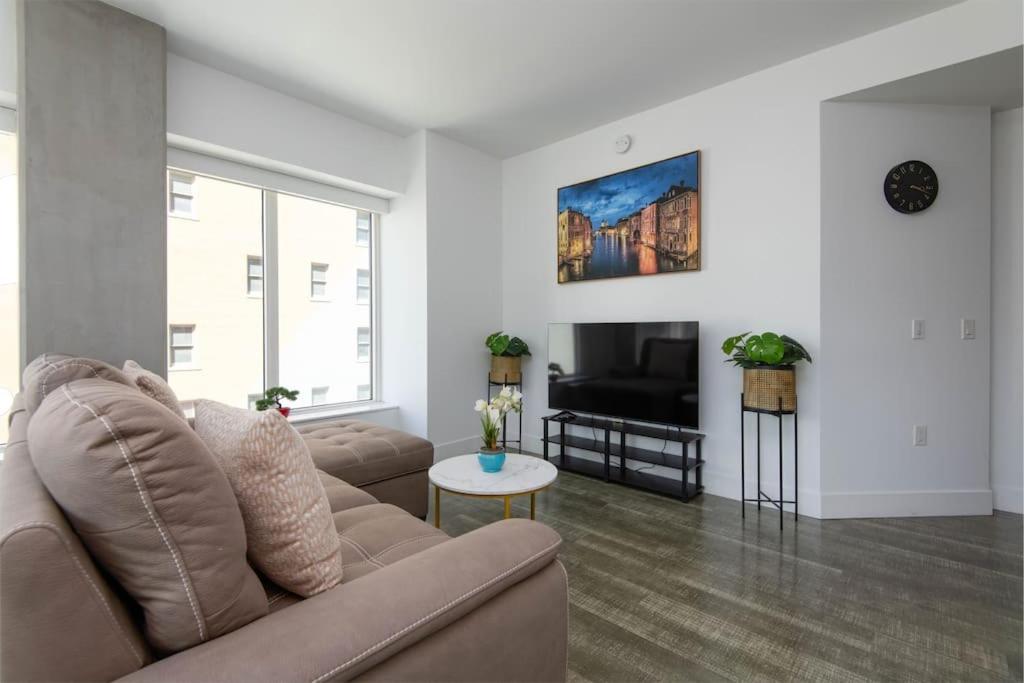 High Rise 3 Bedroom Sleeps 9 Walk To Cripto Arena In 20 Minutes Apartamento Los Ángeles