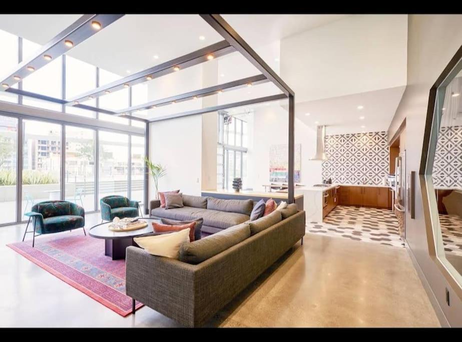 Apartamento High Rise 3 Bedroom Sleeps 9 Walk To Cripto Arena In 20 Minutes Los Ángeles